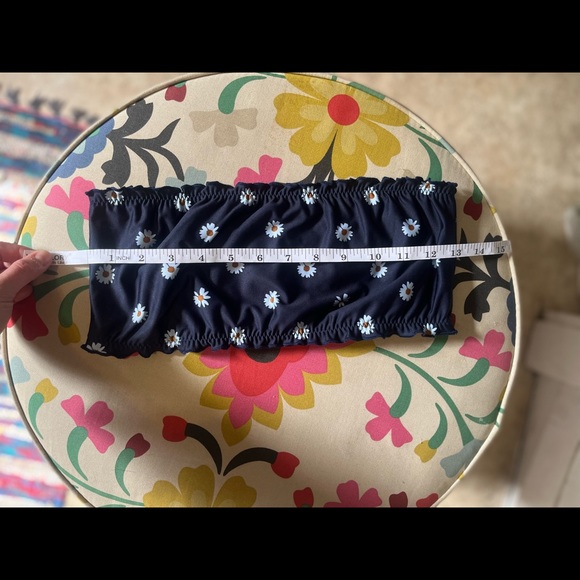 Stone Fox Swim daisy lettuce edge bandeau bikini top, M - Picture 3 of 5